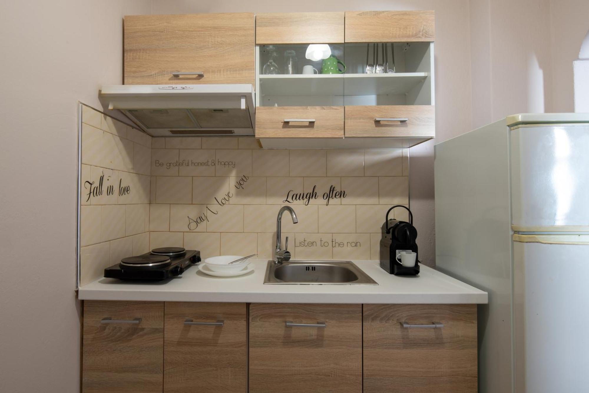 House Giota Apartment Sarti Luaran gambar